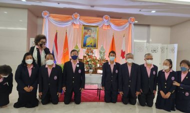 วันหยุด! พสกนิกรใกล้-ไกลทุกหมู่เหล่าทั่วสารทิศ เดินทางมาลงนามถวายพระพรพระองค์ภาด้วยความห่วงใย