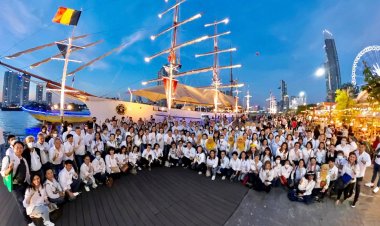 ไอยราแพลนเน็ต  นำนักธุรกิจกว่า 300 ชีวิต เหมาเรือสำราญ จัดดินเนอร์สุดหรู ชมวิวพันล้านสุดฟีล