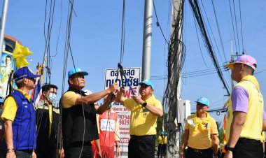 จิตอาสาชลบุรี ร่วมพัฒนาเมืองสะอาดอำเภอพานทองเพื่อความเป็นระเบียบเรียบร้อย