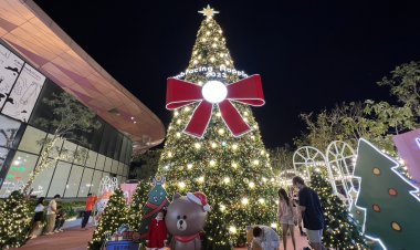 โคราชประดับต้นคริสต์มาส แดงทั่วทั้งเมือง เพื่อเฉลิมฉลองเทศกาลวันคริสต์มาส และเทศกาลวันขึ้นปีใหม่ 2566