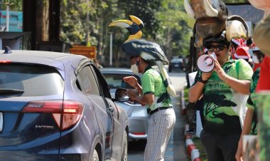 คนแห่เที่ยวเขาใหญ่พุ่งกระทบคุณภาพชีวิตสัตว์ป่า-รณรงค์ชูป้าย 4 มอ.1 ขอลดขยะ