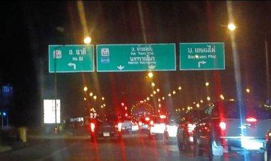 คนอีสานแห่กลับบ้านก่อนปีใหม่ถนนสาย 304(ศรีมโหสถ-นครราชสีมา) การจราจรหนาแน่น