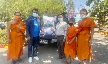 “ผู้ใหญ่หมี” มอบเงิน 5,000 บาท หนุนอาหารกลางวันเด็กรร.ธรรมวัตรวิทยา (วัดดอนมูล)