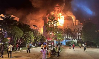 หนีตายโกลาหล!ไฟไหม้บ่อนคาสิโนแกรนด์ไดมอน ฝั่งปอยเปต คนไทยอยู่ภายในนับร้อยชีวิต