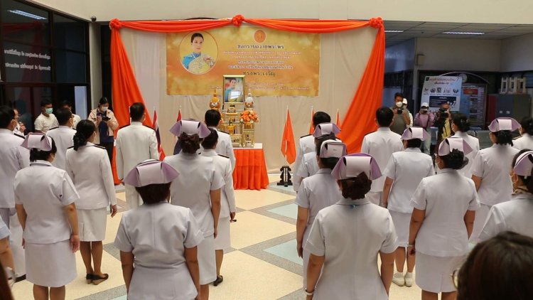 แพทย์-พยาบาล-บุคลากรทางการแพทย์ รพ.ขอนแก่น ร่วมถวายพระพรให้พระองค์ภาหายจากพระอาการประชวร