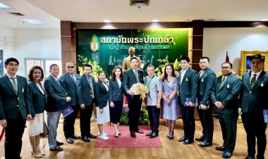 สสสส.11-12 เข้าอวยพรปีใหม่ เลขาธิการสถาบันพระปกเกล้า