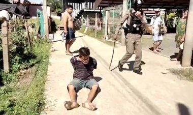 ตำรวจอยุธยาจับพ่อตาโหดฟันลูกเขยจนบาดเจ็บ ผงะพบทั้งปืนลูกปืน มีดดาบเพียบ