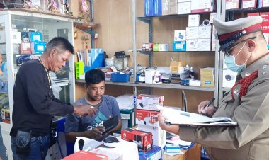 หนุ่มใหญ่หึงโหด ควงมีดบุกฟันอดีตภรรยาเจ็บสาหัสคาร้านขายข้าวสาร