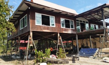 อาชีพสุดปัง!หนุ่มใหญ่โคราชยึดอาชีพย้ายบ้าน-ดีดบ้าน คิวยาวข้ามปี รายได้ดีหลักแสน