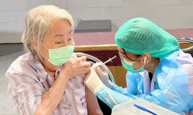 คร่าชีวิตระลอกใหม่แล้ว 14 ศพ!คนโคราชแห่ฉีดวัคซีนป้องโควิดต่อเนื่อง