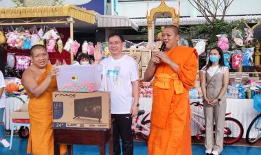 วัดระฆังฯจัดงานวันเด็ก แจกเต็มคาราเบล ไอศกรีมของขวัญให้น้องๆ เพียบ