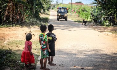 "Army Delivery" ส่งความสุขมอบของขวัญให้น้องๆ พื้นที่ชายแดน