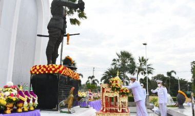 ชลบุรีประกอบพิธีวางพานพุ่มถวายราชสักการะเนื่องใน “วันยุทธหัตถีสมเด็จพระนเรศวรมหาราช”