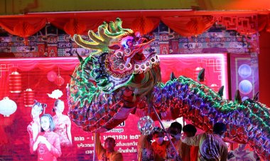 ตรุษจีนโคราชเริ่มแล้ว!เชิดมังกร ยาว 55 เมตร ฉลองครบรอบ 555 ปี เมืองนครราชสีมา