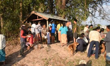 ชาวเมืองจันทร์ศรีสะเกษทำพิธีไหว้ปู่ตาสืบทอดประเพณีโบราณ-เสี่ยงทายความเป็นอยู่ครอบครัวพร้อมขอฝนตกตามฤดูกาล