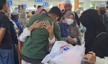 แห่ต้อนรับฮุจญาจ 120 คนเดินทางถึงภูมิลำเนาเรียบร้อย