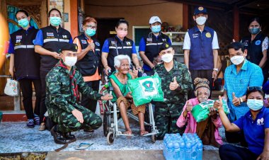 ทหารต้านภัยหนาว ตบเท้าเข้าเยี่ยมผู้ชราป่วยติดเตียง เคียงคู่ประชาชน มอบผ้าห่มกันหนาว ติดภูเขาดงรัก