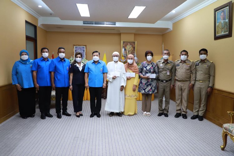 มูลนิธิราชประชานุเคราะห์ มอบเงินพระราชทาน ช่วยเหลือครอบครัวผู้เสียชีวิตจากน้ำท่วม