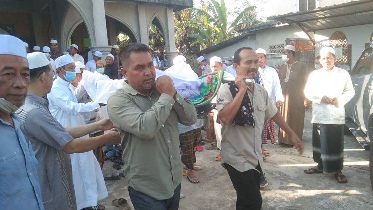 ประชาชนแห่ร่วมไว้อาลัย"ดร.ปรีดี มะนีวัน" บุคคลสำคัญในการเสริมสร้างความเข้าใจเรื่องประวัติศาสตร์ชายแดนใต้