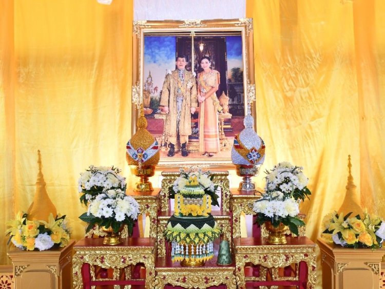 ชลบุรี จัดพิธีมอบปฏิทินหลวงพุทธศักราช 2566พระราชทานสำหรับความสุขปีใหม่