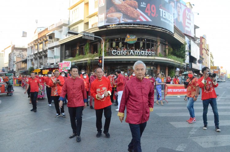 โคราชงานดี มีเงิน ของไม่แพง “สุวัจน์” ชัดเจน ฤกษ์เปิดนโยบาย 12 ข้อ 24 ม.ค.นี้