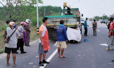 สลด!สาวใหญ่วัย 52 ซ้อนท้ายจยย.แฟน ไปกดเอทีเอ็ม พุ่งชนท้ายรถบรรทุกตายคู่