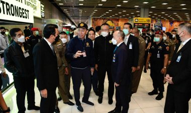 “ศักดิ์สยาม”รมว.คมนาคมลงพื้นที่สุวรรณภูมิตรวจเยี่ยม-ติดตามดูแลผู้โดยสารหลังจีนเปิดประเทศ