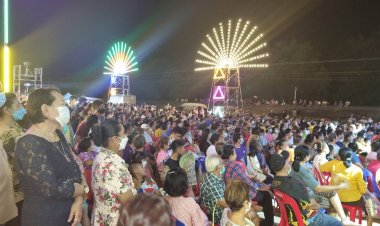 สาวประจันตคามถูกหวยรางวัลที่ 1 แก้บนจ้างลิเกคณะดังแสดงหน้าองค์ปู่ท้าวเวชสุวรรณใหญ่ที่สุดในโลกวัดแจ้งเมืองเก่า