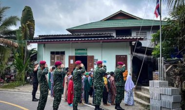 สังคมมุสลิมชายแดนใต้ฮือต้านทหารนำพระสอนในโรงเรียนสอนตาดีกาเมืองนราธิวาส