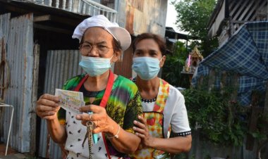 เสียงกรี๊ดดังสนั่นตลาด!แม่กุยช่ายซื้อเลข 17 วันเกิดหลานทุกงวด สุดปังถูก 12 ล้านบาท