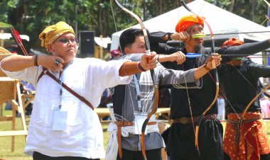 ผู้แทนพิเศษของรัฐบาล  / รองโฆษกรัฐบาล เยี่ยมชมการแข่งขันกีฬายิงธนูเทรดดี้ที่ยะลา