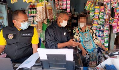 อธิบดีสรรพสามิตสั่งตั้งกก.สอบ-ฟัน 5 จนท.สรรพสามิต ภาค 10 ยัดบุหรี่ปลอม รีดเงินป้าร้านชำ