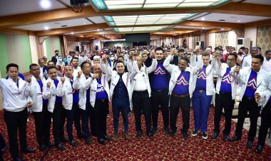 "เอกนัฎ"เลขาฯรวมไทยสร้างชาติล่องใต้ให้คำมั่นคืนสันติสุข-พัฒนาศก.-แก้ที่ดินทำกันพี่น้องชายแดนใต้