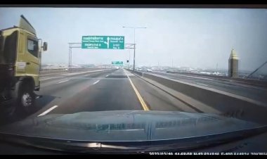 เปิดคลิปกล้องหน้ารถกระบะที่พุ่งชนขอบทางด่วน ด้านคดีรอหน่วยงานที่เกี่ยวข้องตรวจพิสูจน์สภาพรถ