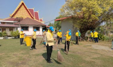 นอภ.โพธิ์ศรีสุวรรณ นำจิตอาสพัฒนาวัดวาอารามให้อร่ามตา-ทำทางม้าลายจุดเสี่ยงใน
