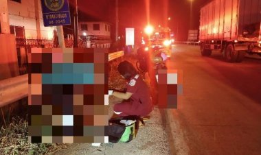 ใครรับผิดชอบ!สายไฟห้อยตกบนถนนย่านอ.อุทัยเกี่ยวผู้ขับขี่จยย.บาดเจ็บสาหัส 1 ราย