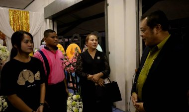 " เลขาฯทวี" รุดเข้าเยี่ยมแสดงความเสียใจกับญาติ ขณะที่ ภรรยาเปิดใจ พ.ต.ต.ประสานฯ ตร.เสียชีวิต จากเหตุระเบิด