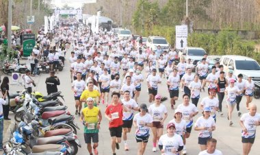 ประเดิมสวย!!"พิชัย ชุณหวชิร" นำทัพนักกีฬาเปิดงาน “โอลิมปิกเดย์ 2023-น่าน”