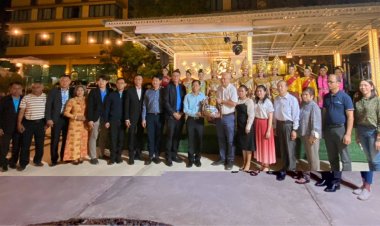 ผู้ว่าฯศรีสะเกษ ต้อนรับรมว.พาณิชย์กัมพูชาเยือนไทยร่วมทำบุญ-พิธีบรรพชาอุปสมบท