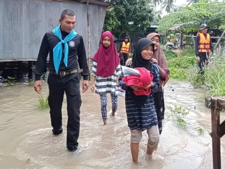 ยังไม่พ้นฤดูน้ำท่วม!ทหารเตรียมพร้อมช่วยเหลือประชาชนรับมือน้ำท่วมฉับพลันพื้นที่ จชต.