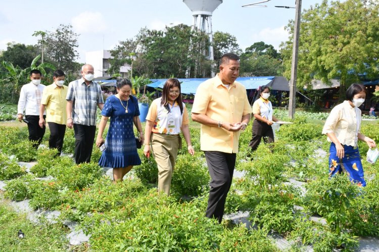 ยิ่งใหญ่มหกรรมเกษตรธรรมชาติ ครั้งที่ 22 "สืบสานศาสตร์พระราชา พัฒนาเทคโนโลยี สู่วิถีพอเพียง"