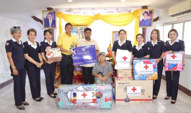 ชลบุรี มอบบ้านกาชาด ตามโครงการซ่อมสร้างบ้านสานฝันให้กับผู้ยากไร้