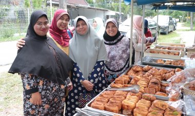 "ไอ สวีต นารา"แม่ค้าซีตีปากแดง (เด็กพิเศษ)ตัวตึงขายครัวซองค์  9,000 บาทต่อวัน นราธิวาส