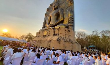 ปาฎิหารย์มีจริงแล้ว! หลังสวดบูชาดาวนพเคราะห์ ไฟป่าเขาอีโต้กว่าพันไร่ลามไม่ถึงองค์พระใหญ่