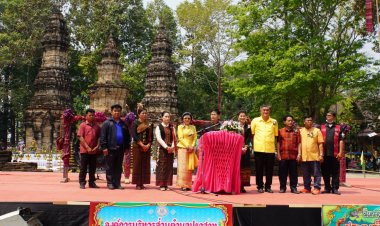 อลังการ!ผู้ว่าฯศรีสะเกษ เปิดงานสืบสานตำนานพันปีประเพณีไหว้พระธาตุตำบลปราสาท อำเภอห้วยทับทัน ประจำปี 2566
