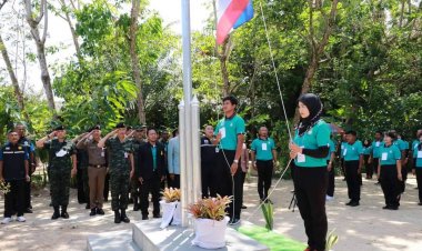 รอง ผอ.รมน.ภาค 4  ร่วมกิจกรรม เปิดโรงเรียนพลเมืองนราธิวาส และพบปะ องค์กรภาคประชาชน(กลุ่มเสื้อเขียว)