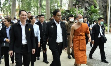 "บิ๊กตู่" ยกคณะลุยตรวจงานราชการราชบุรี ไหว้หลวงพ่อสมปรารถนา เตือนใครคิดทำร้าย "นายกฯ" ขอให้ระวังไว้