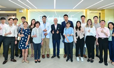 EKH ให้การต้อนรับคณะนักวิเคราะห์หลักทรัพย์ในโอกาสเยี่ยมชมศูนย์ IVF