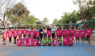 บ.ซีเคชูส์มอบอุปกรณ์กีฬาและชุดวอลเลย์บอลหนุนกีฬารร.บ้านพระคือหนองโพธิ์วิทยา