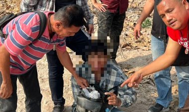 ชปส.ลานสัก ขยายผลบุกรวบหนุ่มค้ายาบ้า - ยาไอซ์ ยึดของกลางเพียบ พร้อมอาวุธกลางป่าไร่มัน